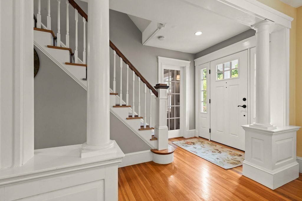 302 Weston Road Wellesley, MA 02482 - Photo 3 of 33