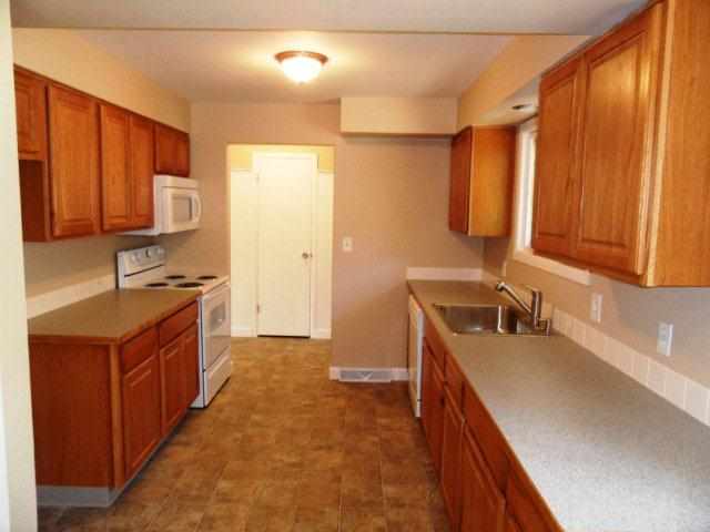 10521 North Nelson Road Spokane, WA 99218 - Photo 3 of 9