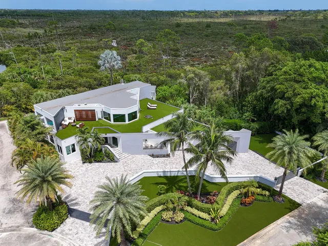 $4,800,000 | 10541 Southeast Le Parc, Jupiter, FL 33469