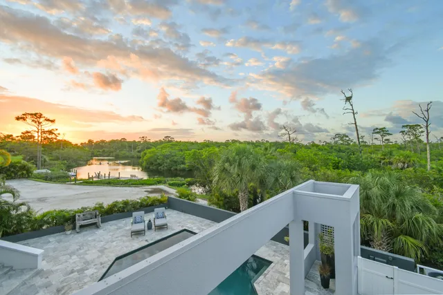 $4,800,000 | 10541 Southeast Le Parc, Jupiter, FL 33469