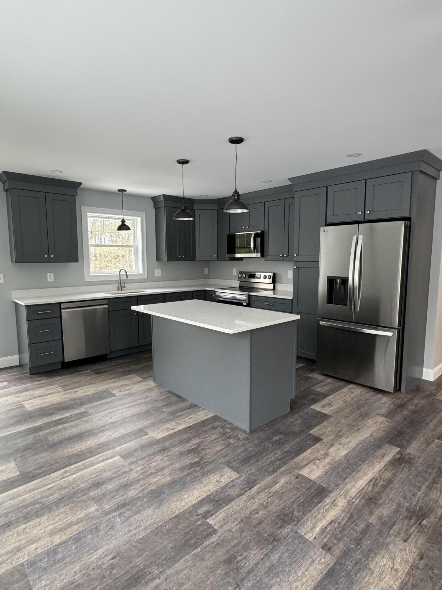 142 Burnham Drive Naples, ME 04055 - Photo 12 of 31 Kitchen