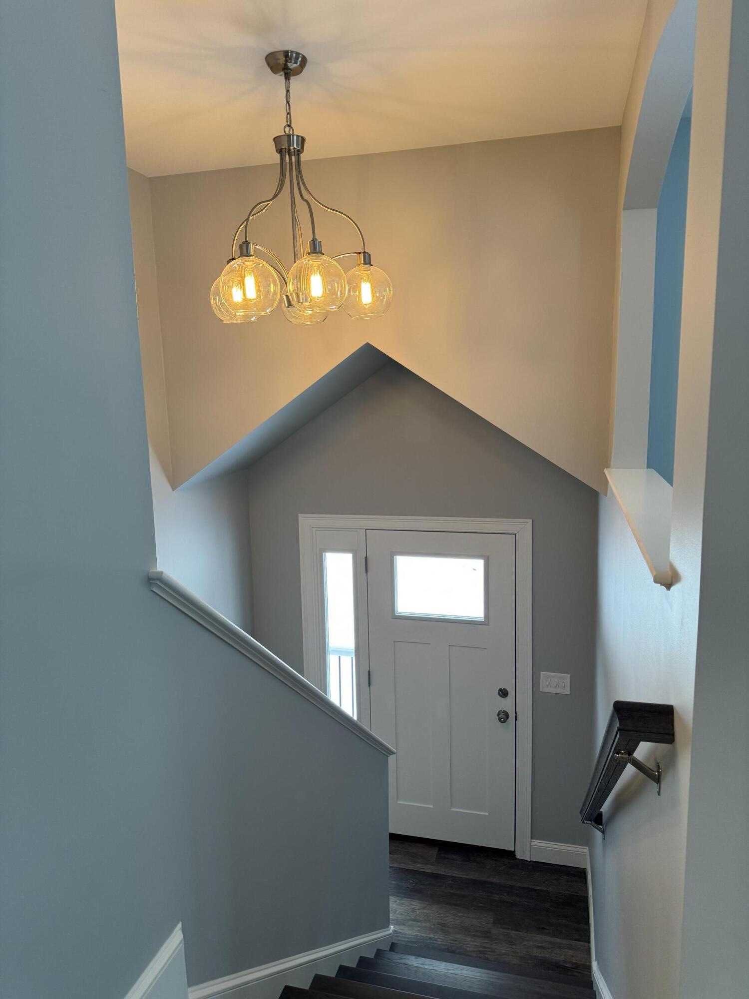 142 Burnham Drive Naples, ME 04055 - Photo 15 of 31 Entryway