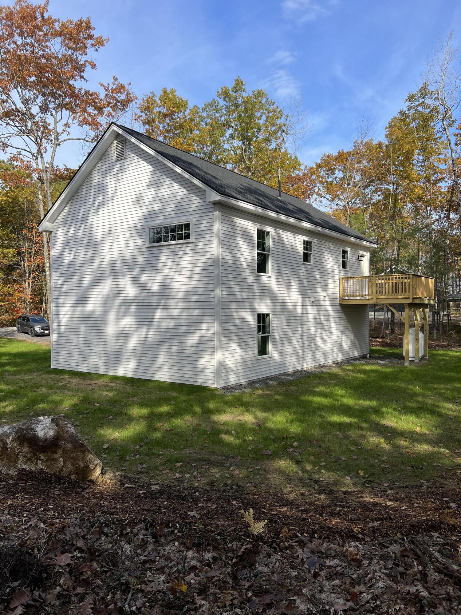 142 Burnham Drive Naples, ME 04055 - Photo 4 of 31 IMG_2618