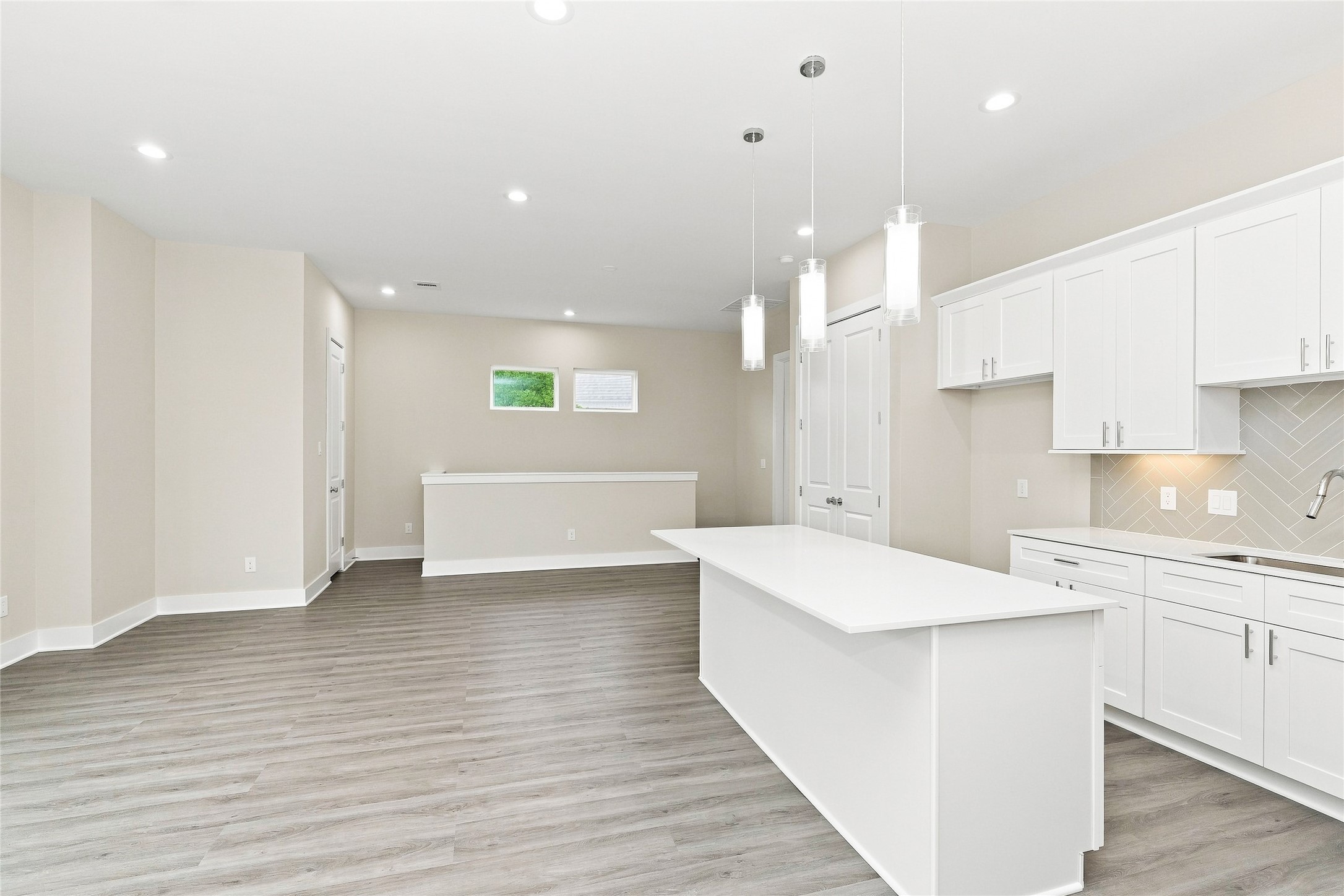 8316 Curry Road, Unit A Houston, TX 77093 - Photo 4 of 15 Gallery Image 4