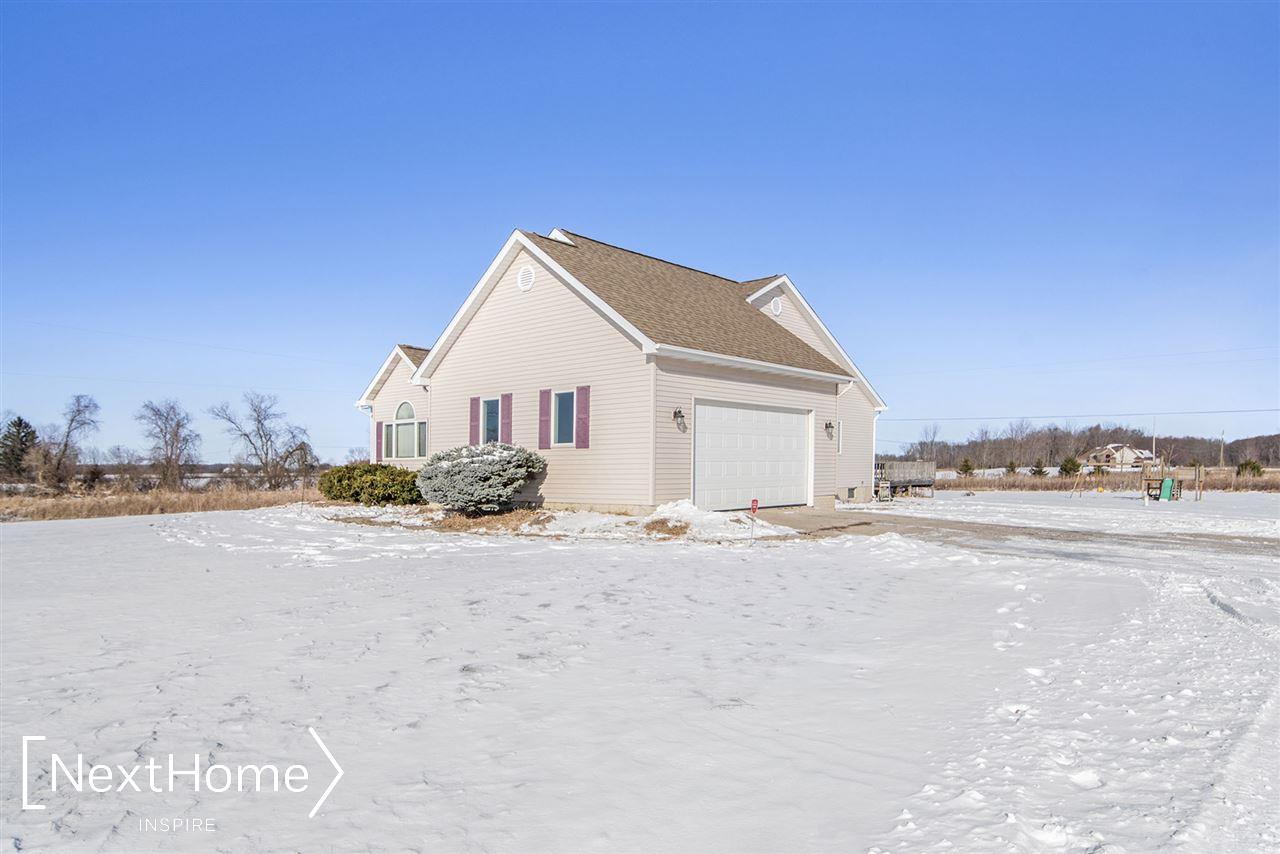 11252 Potter Road Flushing, MI 48433 - Photo 37 of 37 50033559-36.JPG