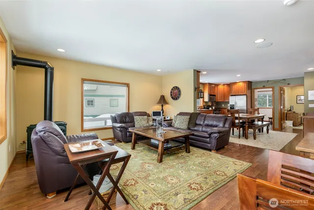 $1,295,000 | 15 Guye Peak Lane, Snoqualmie Pass, WA 98068