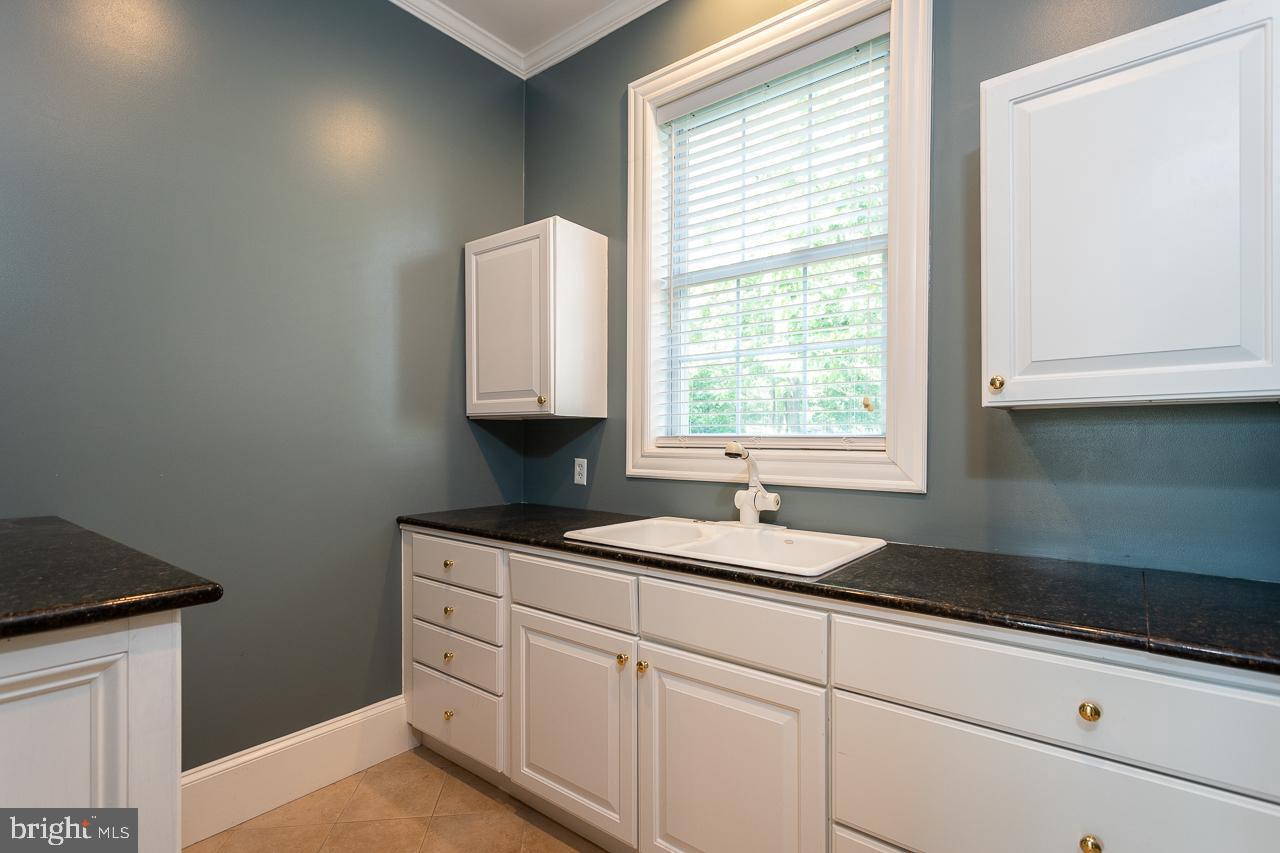 18426 Blue Ridge Mountain Road Bluemont, VA 20135 - Photo 27 of 59