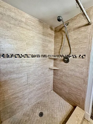 $2,450 | 1468 South Evergreen Avenue, Clearwater, FL 33756