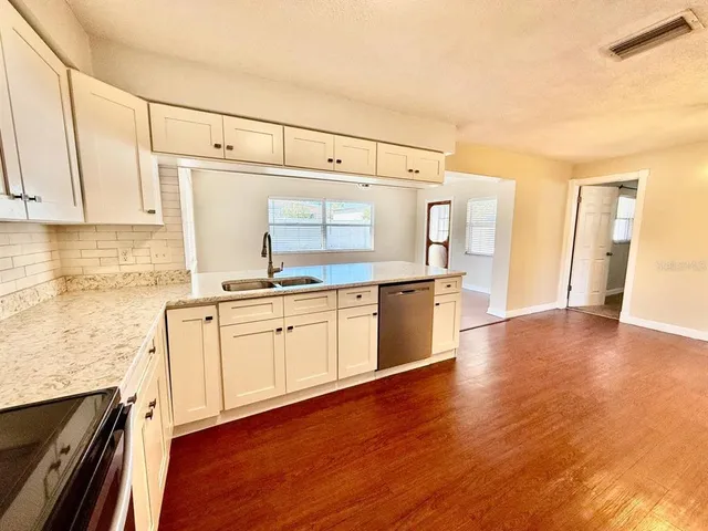 $2,450 | 1468 South Evergreen Avenue, Clearwater, FL 33756