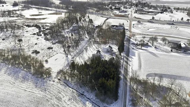 $585,000 | 1911 South 500 East, Columbia City, IN 46725