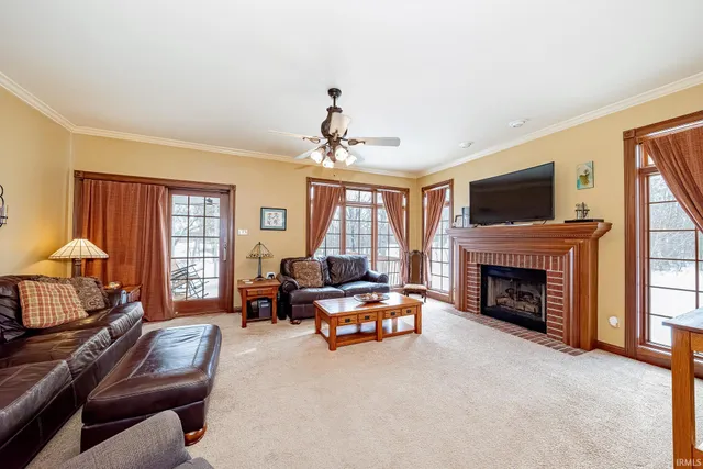 $585,000 | 1911 South 500 East, Columbia City, IN 46725