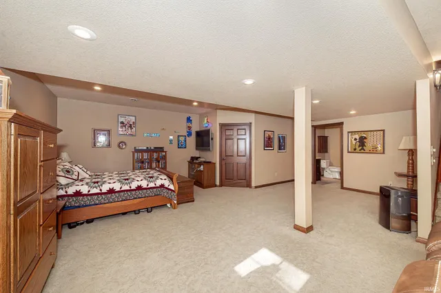 $585,000 | 1911 South 500 East, Columbia City, IN 46725