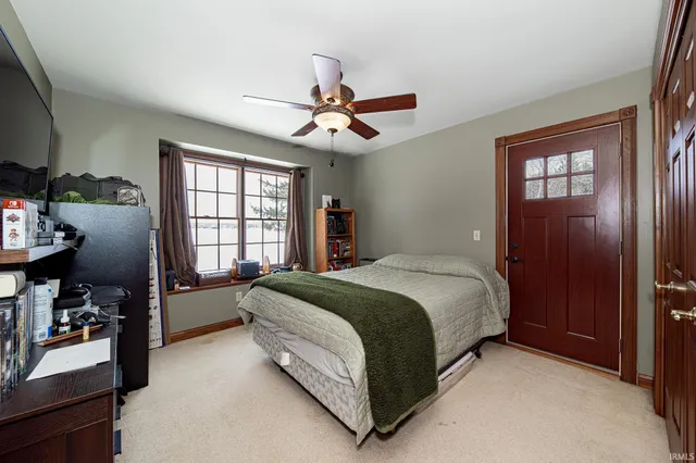 $585,000 | 1911 South 500 East, Columbia City, IN 46725