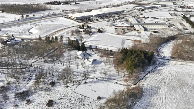 $585,000 | 1911 South 500 East, Columbia City, IN 46725