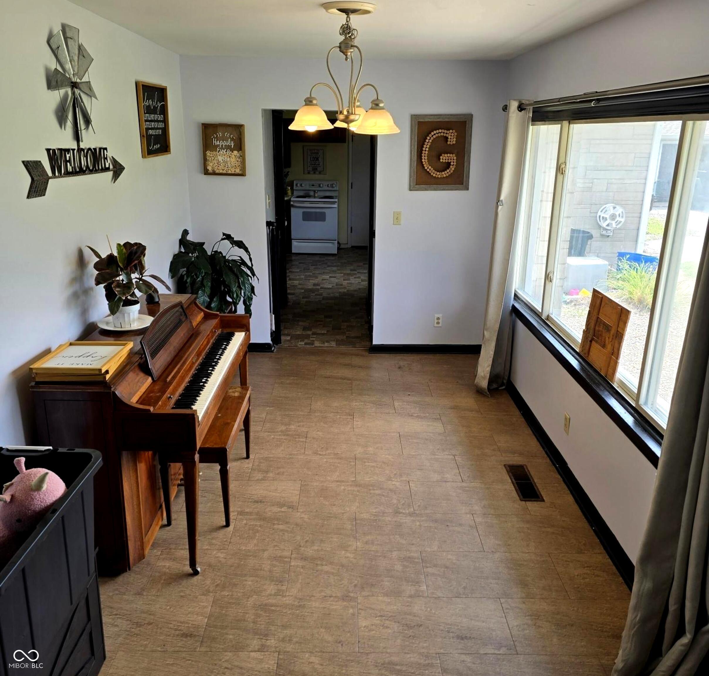 712 East Main Street Milroy, IN 46156 - Photo 16 of 27