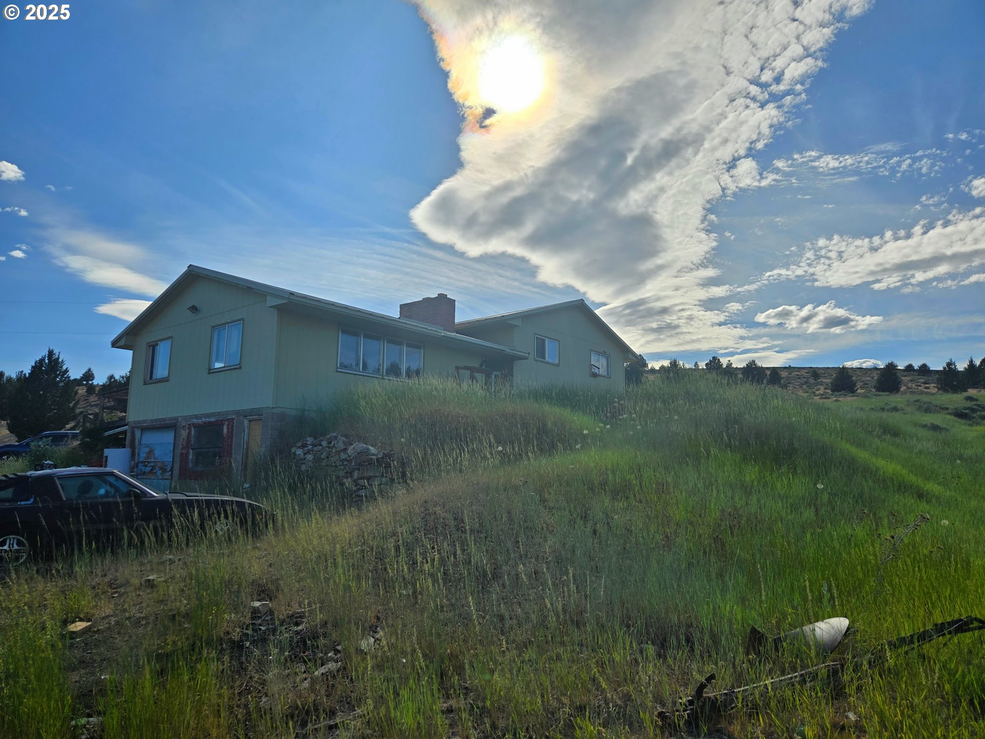 26113 West Bench Road John Day, OR 97845 - Photo 10 of 17 a view of a small yard