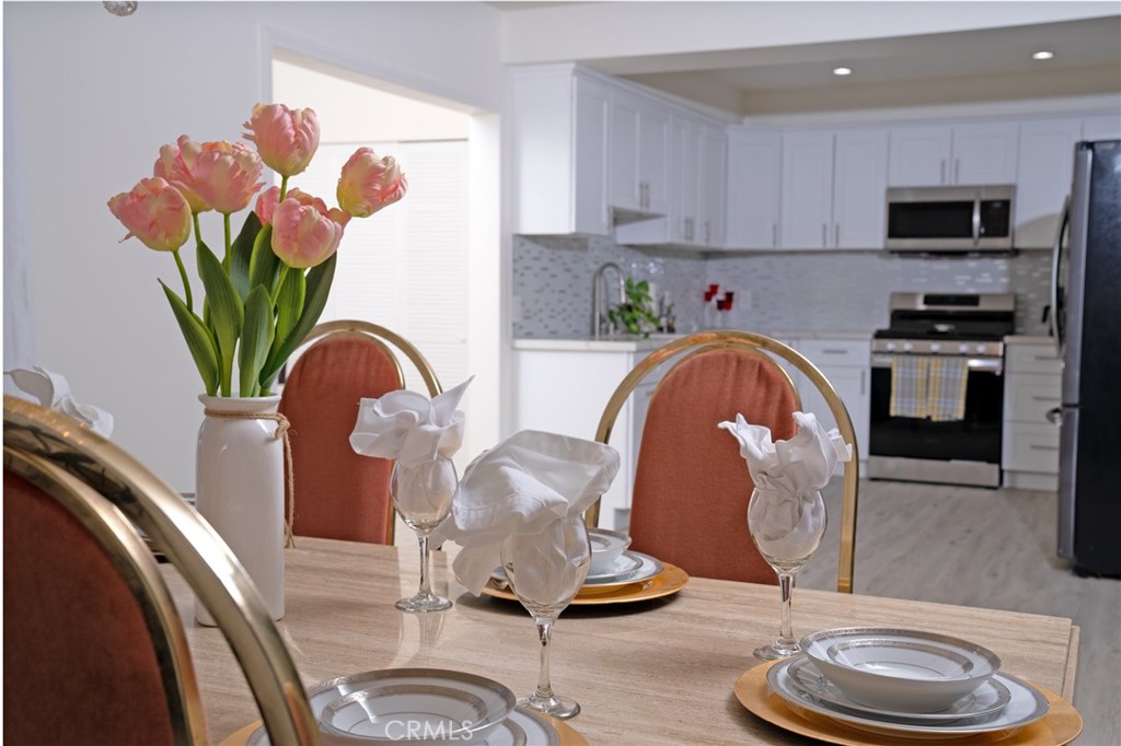 10660 Melvin Avenue Porter Ranch, CA 91326 - Photo 12 of 70