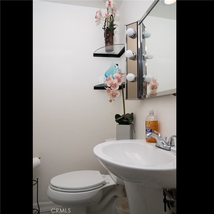 10660 Melvin Avenue Porter Ranch, CA 91326 - Photo 46 of 70