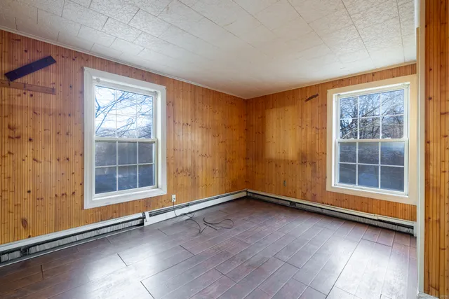 $189,900 | 854 Frost Road, Waterbury, CT 06705