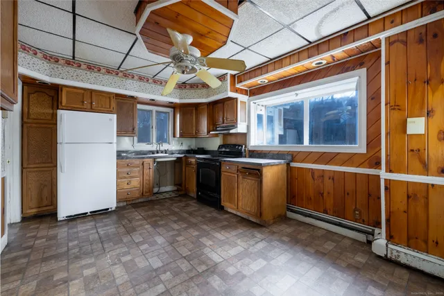 $189,900 | 854 Frost Road, Waterbury, CT 06705