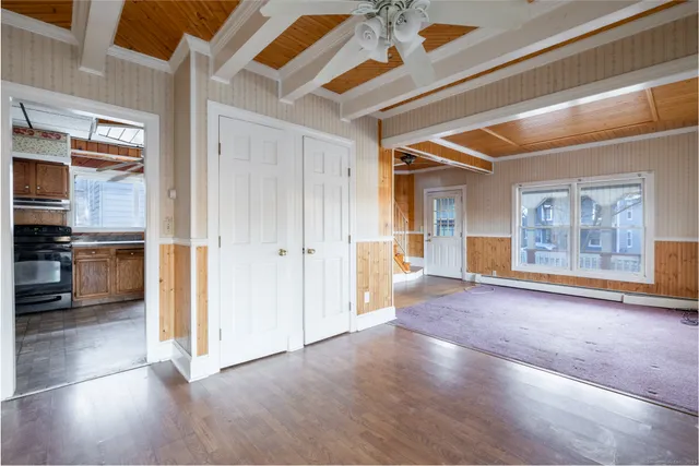 $189,900 | 854 Frost Road, Waterbury, CT 06705