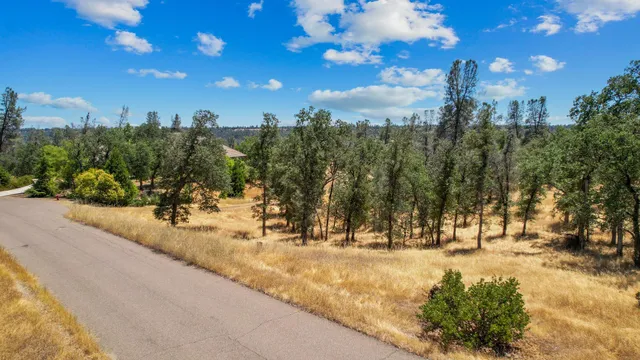 $50,000 | Lot 9 Canto De Las Lupine Drive, Redding, CA 96001