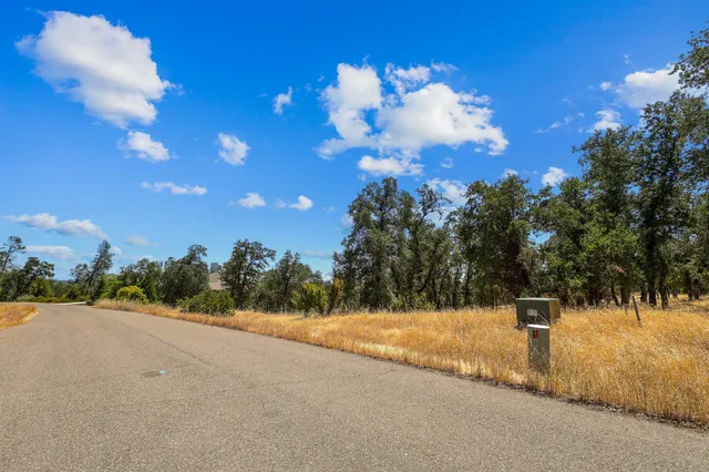 $50,000 | Lot 9 Canto De Las Lupine Drive, Redding, CA 96001