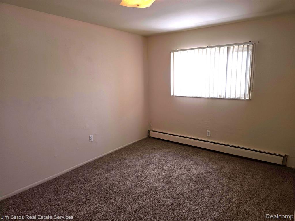 16425 12 Mile Road Roseville, MI 48066 - Photo 7 of 9