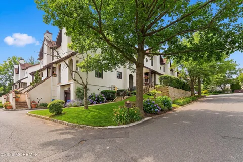 $599,000 | 22 Tower Hill Drive, Unit 1011, Red Bank, NJ 07701