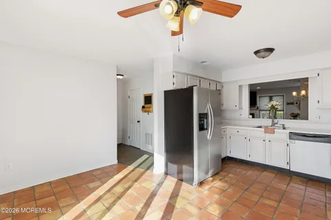 $599,000 | 22 Tower Hill Drive, Unit 1011, Red Bank, NJ 07701