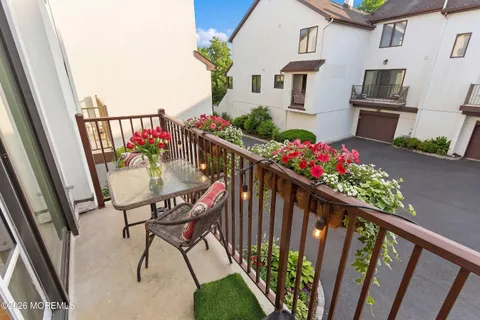 $599,000 | 22 Tower Hill Drive, Unit 1011, Red Bank, NJ 07701