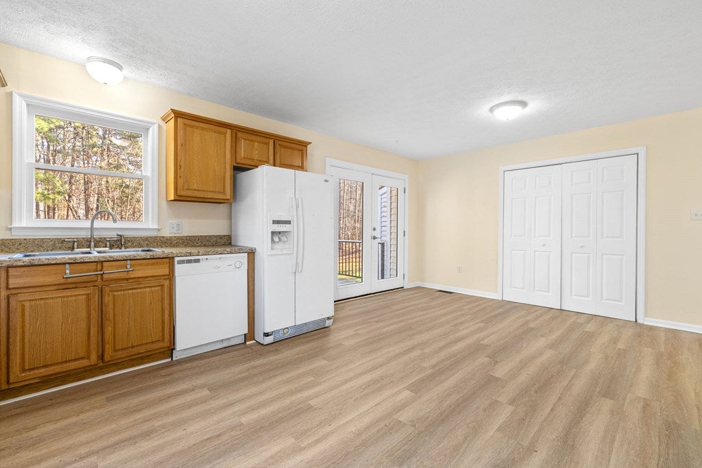 3242 Fletcher Chapel Road Kenbridge, VA 23944 - Photo 7 of 29 Gallery Image 7