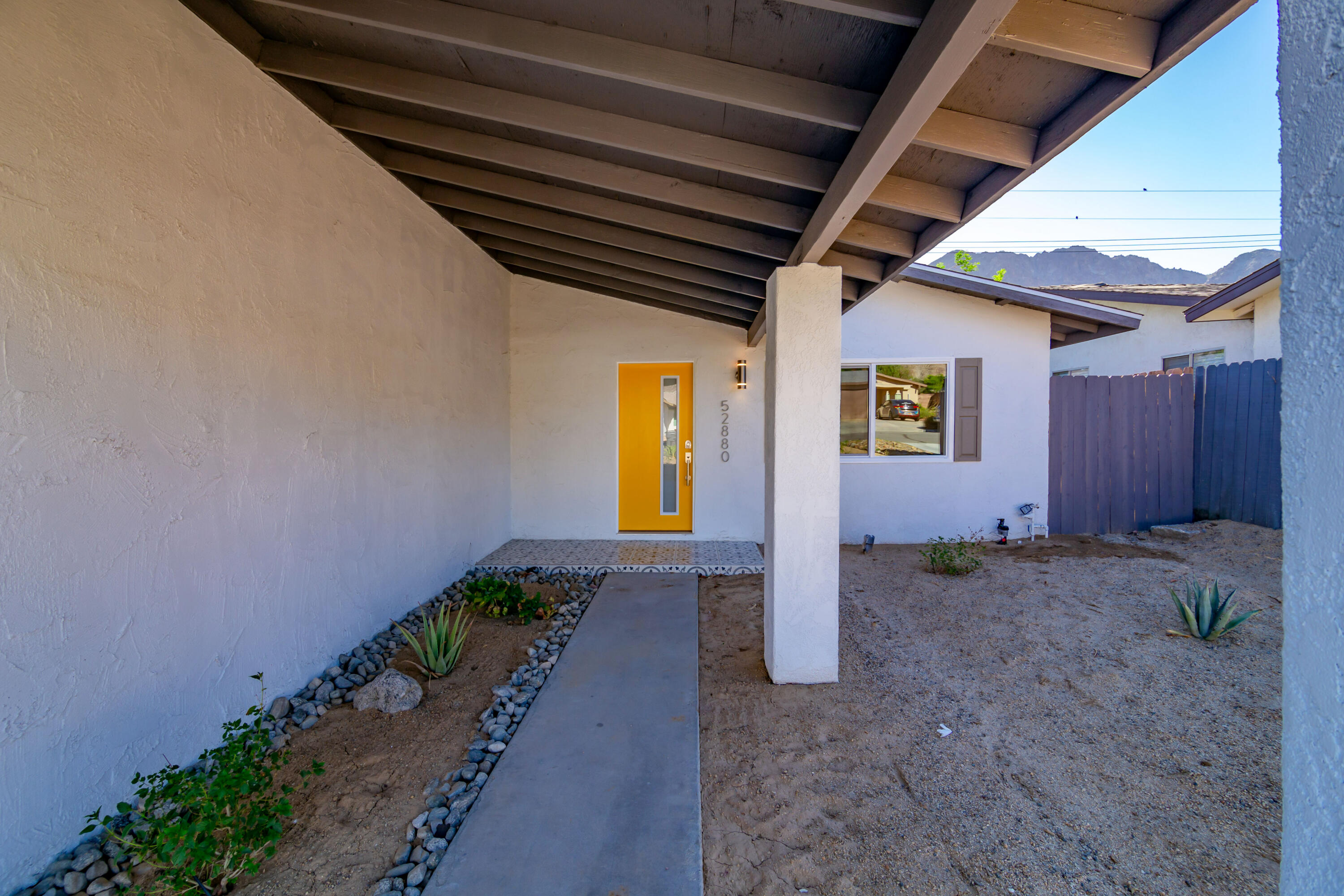 52880 Avenida Navarro La Quinta, CA 92253 - Photo 4 of 27 a front view of a house