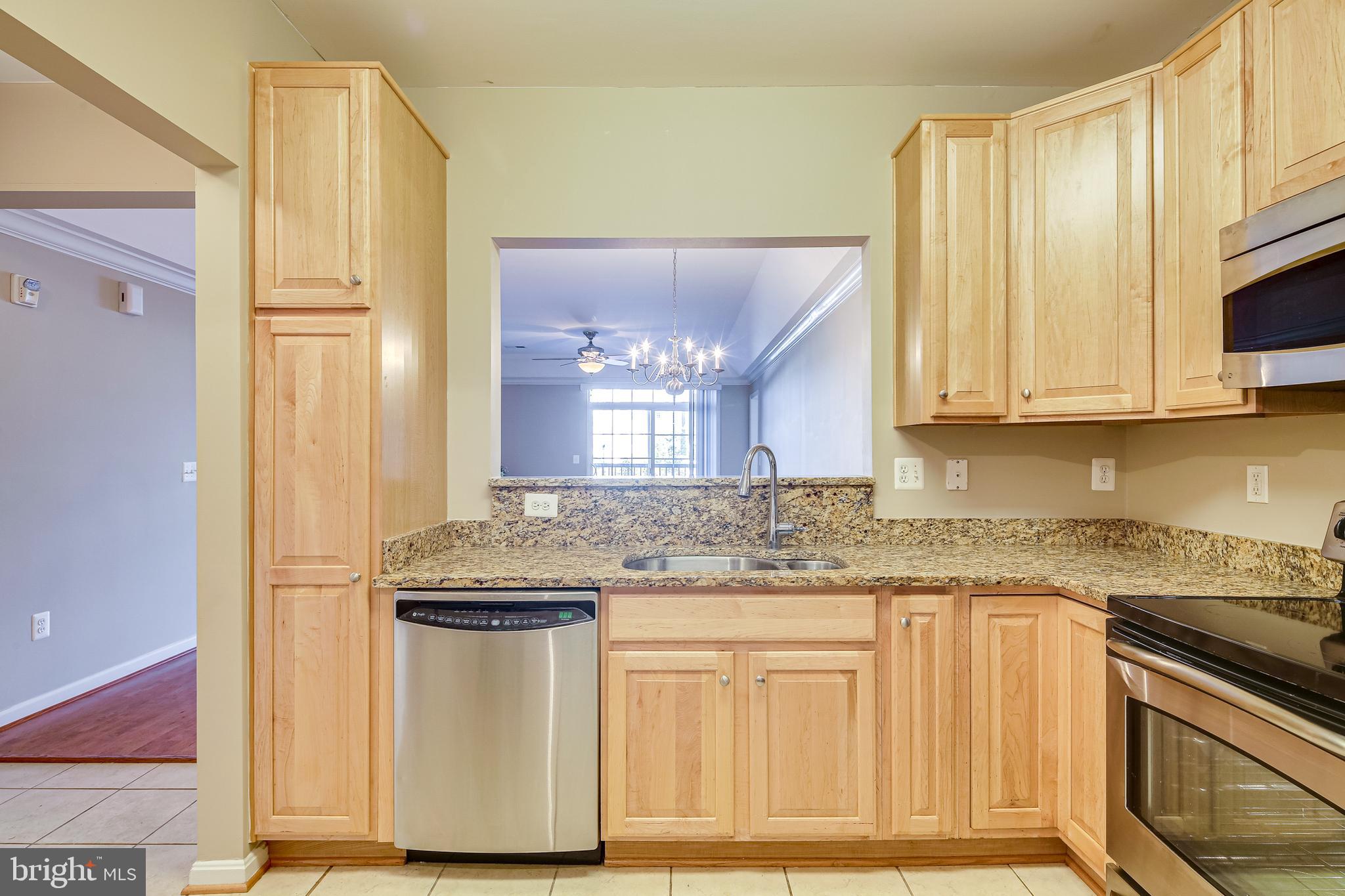 7315 Brookview Road, Unit 208 Elkridge, MD 21075 - Photo 10 of 40 Stainless Steel Appliances