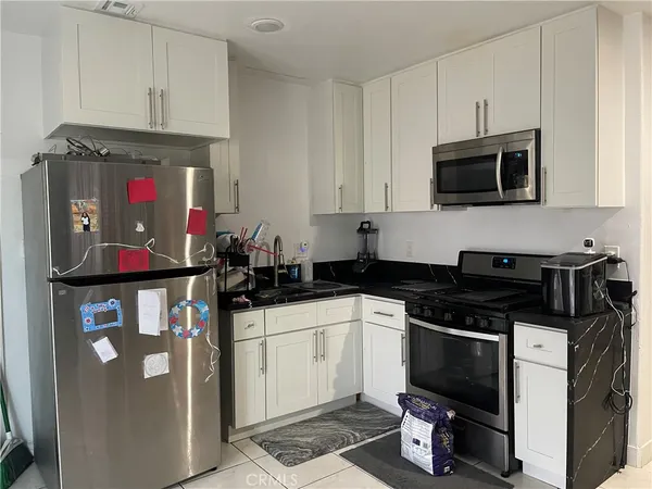 $1,299,999 | 1416 Orange Drive, Long Beach, CA 90813