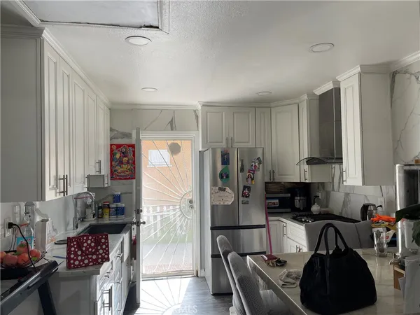 $1,299,999 | 1416 Orange Drive, Long Beach, CA 90813