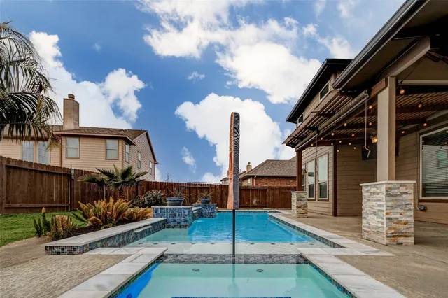 $425,000 | 11323 Lantana Reach Drive, Richmond, TX 77406