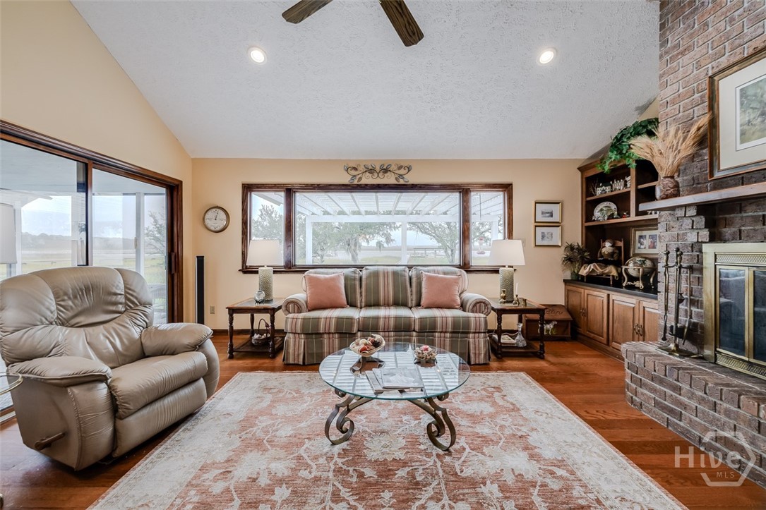 126 Shore Road Savannah, GA 31419 - Photo 17 of 75