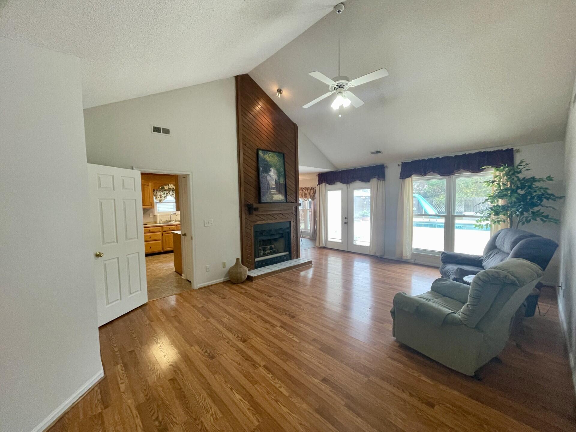 219 Gloria Street Walterboro, SC 29488 - Photo 29 of 45 3 liv