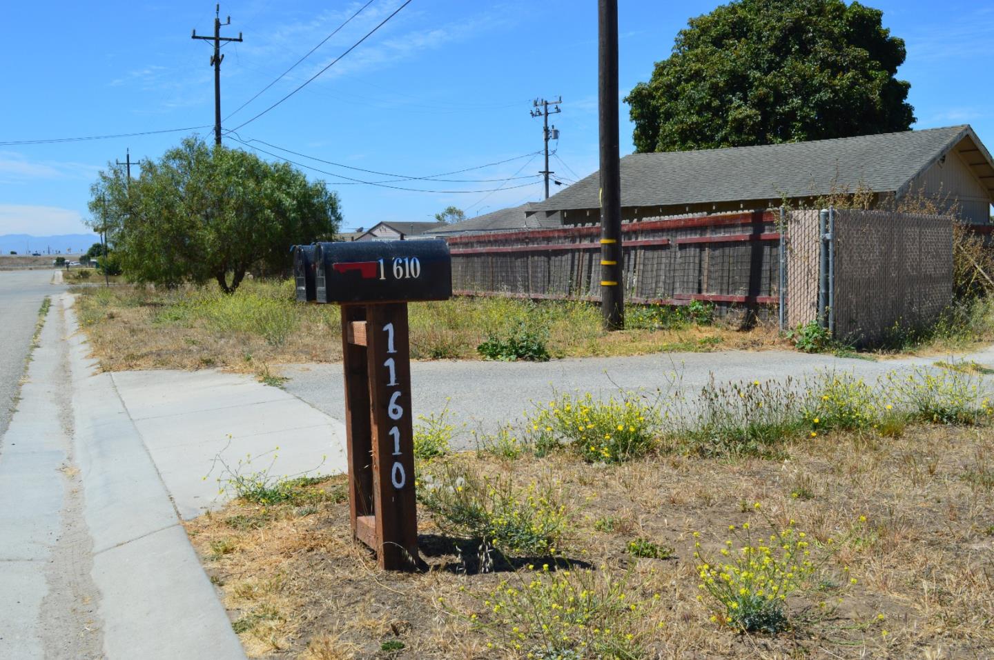 11610 Schoch Road Salinas, CA 93907 - Photo 2 of 7 Gallery Image 2
