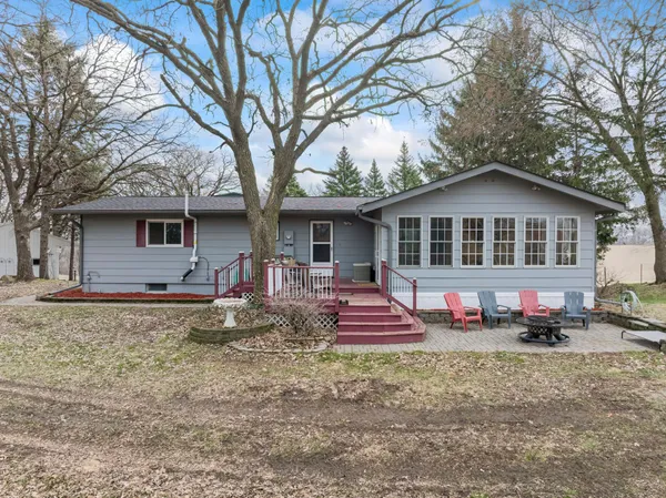 $624,900 | 46729 170th Avenue, Zumbrota, MN 55992