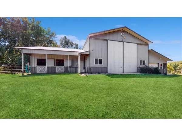$624,900 | 46729 170th Avenue, Zumbrota, MN 55992
