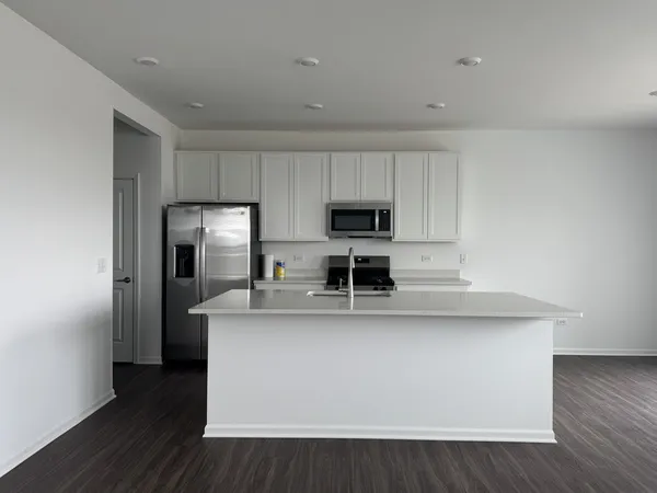 $3,100 | 25732 West Wakefield Drive, Unit 25732, Plainfield, IL 60544