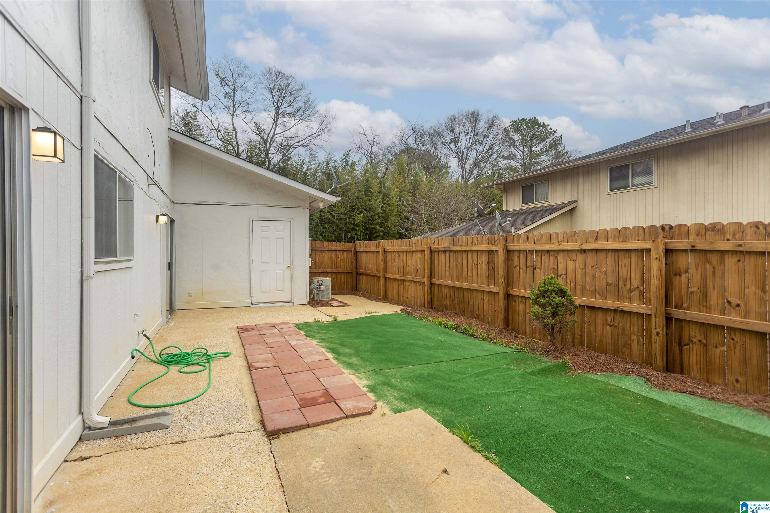 1840 Oakleaf Lane Center Point, AL 35215 - Photo 23 of 25 Gallery Image 23