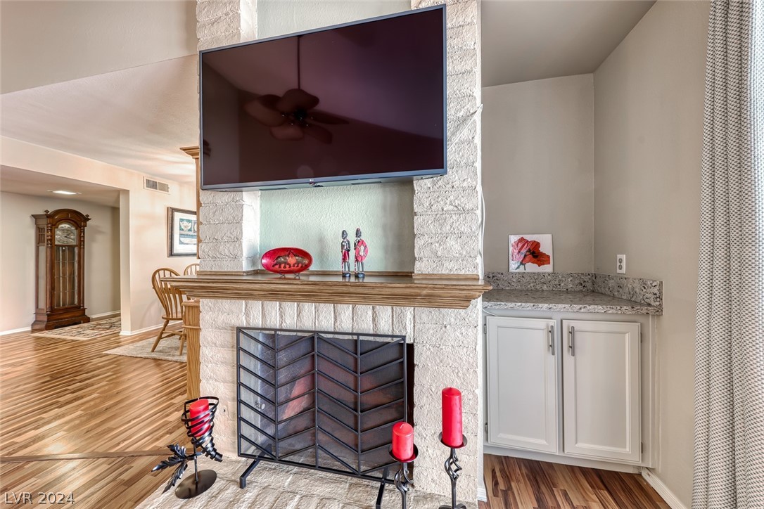 2406 Sabado Street Las Vegas, NV 89121 - Photo 20 of 46