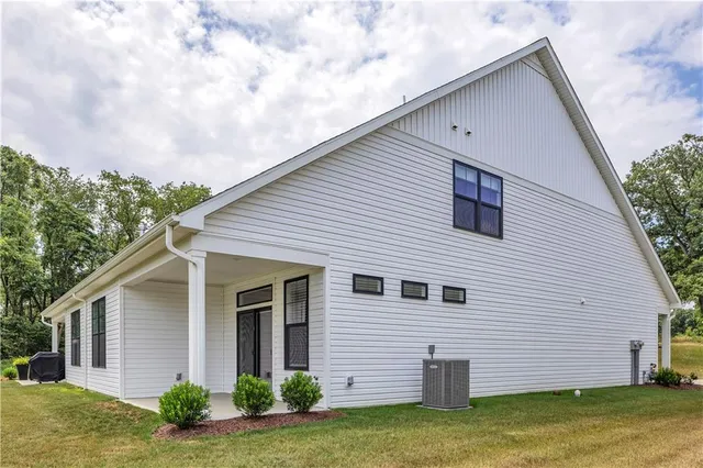 $525,000 | 1124 Autumn Wds Drive, Evans City, PA 16033