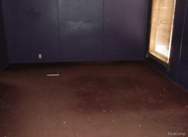 7142144414 Bed Room2.JPG