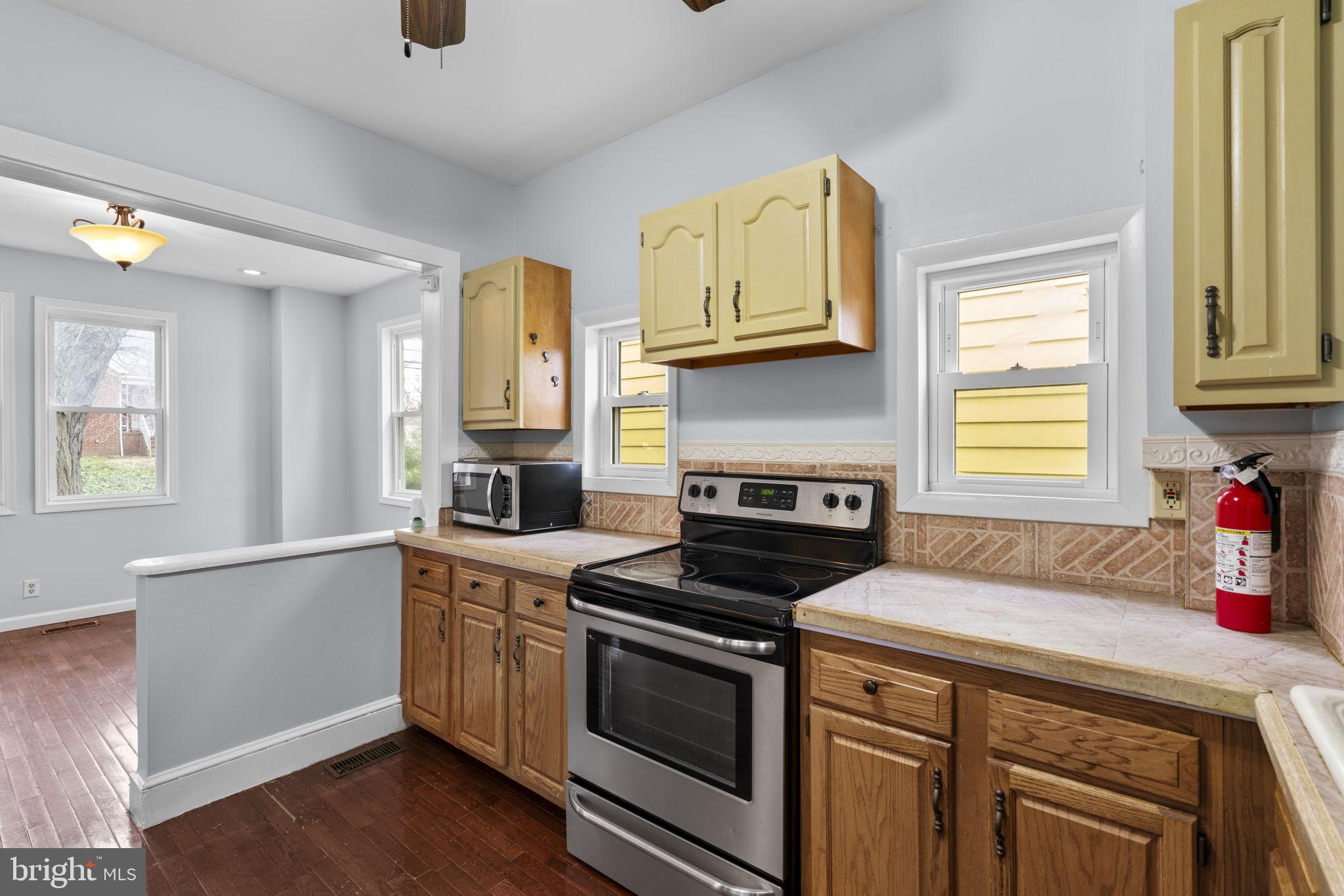 505 North Point Road Baltimore, MD 21224 - Photo 12 of 35