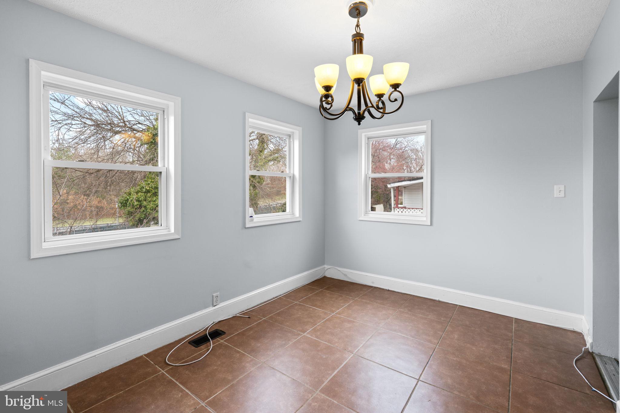 505 North Point Road Baltimore, MD 21224 - Photo 15 of 35