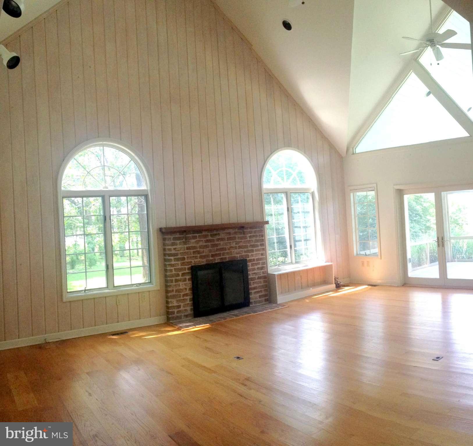 9424 Bantry Road Easton, MD 21601 - Photo 14 of 24 Family Room